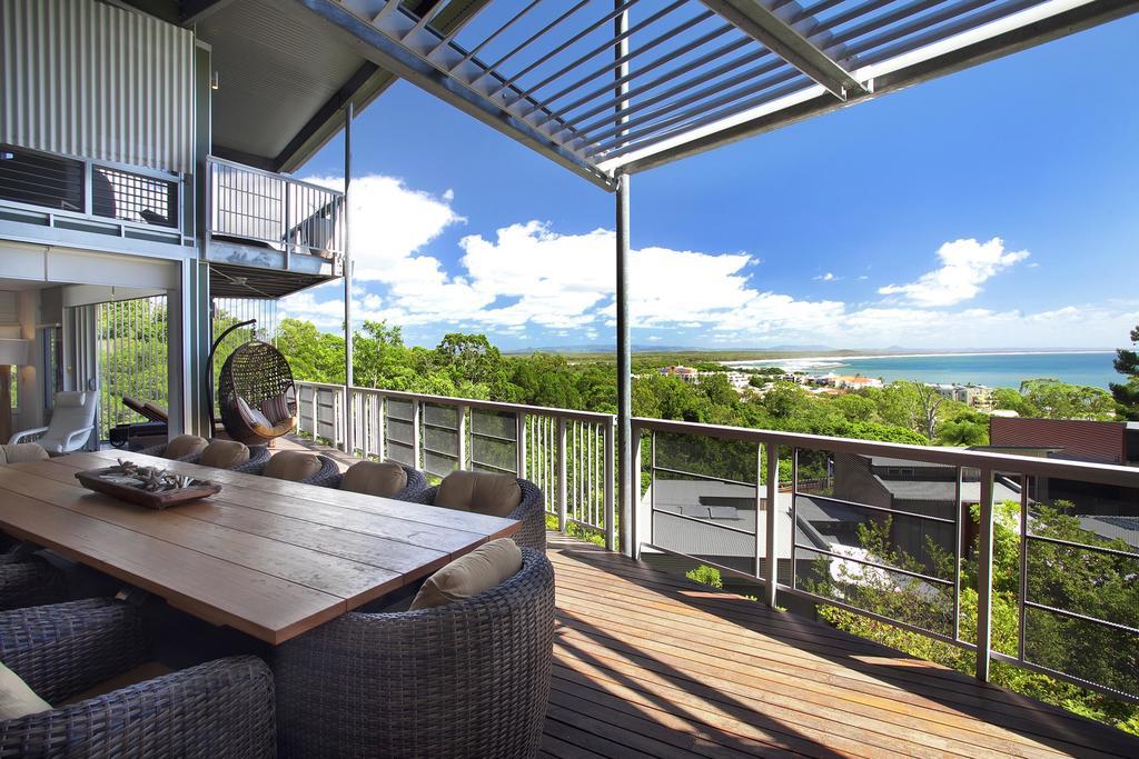 Peppers Noosa Resort And Villas Exterior foto A view from a balcony