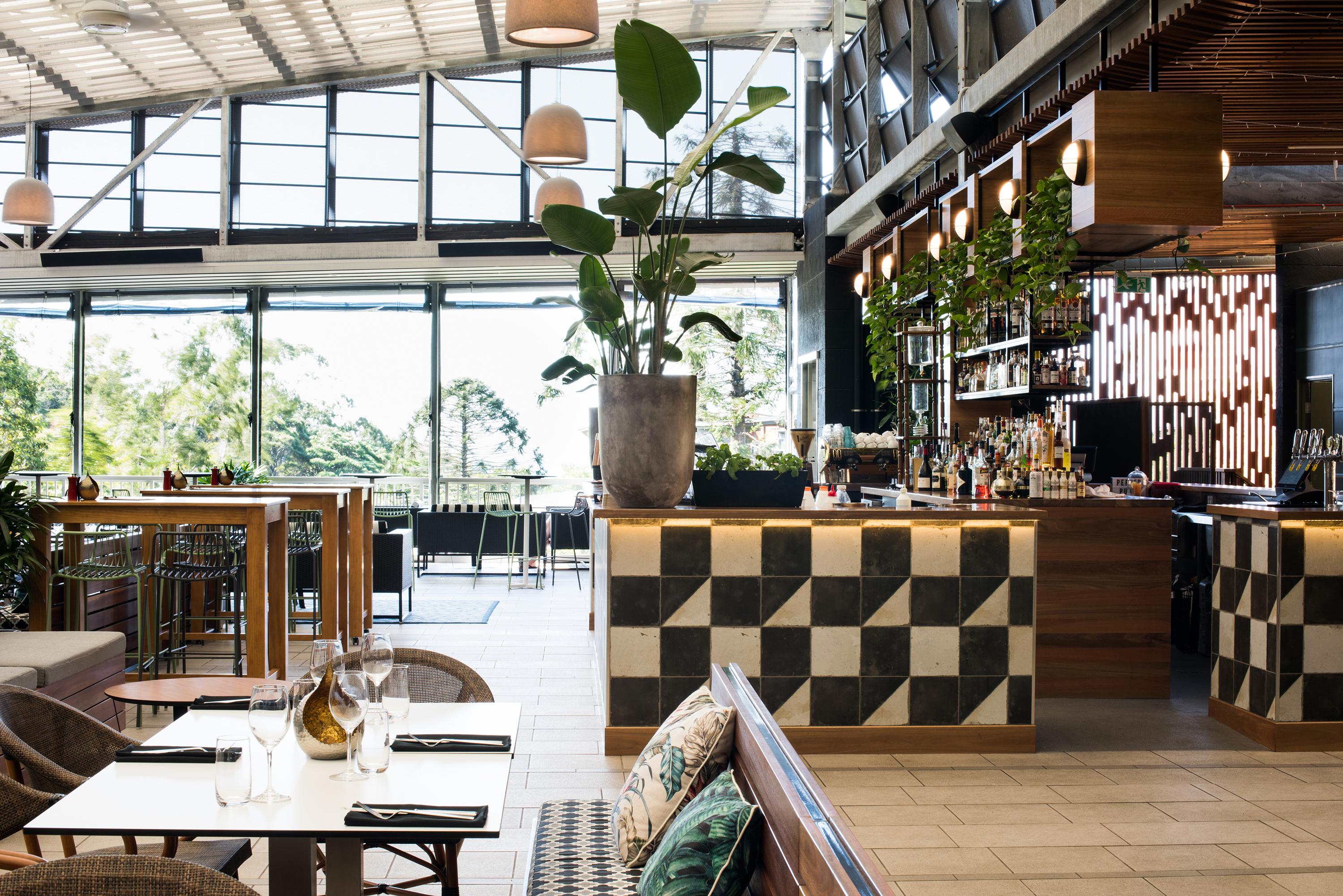 Peppers Noosa Resort And Villas Exterior foto The interior of the restaurant