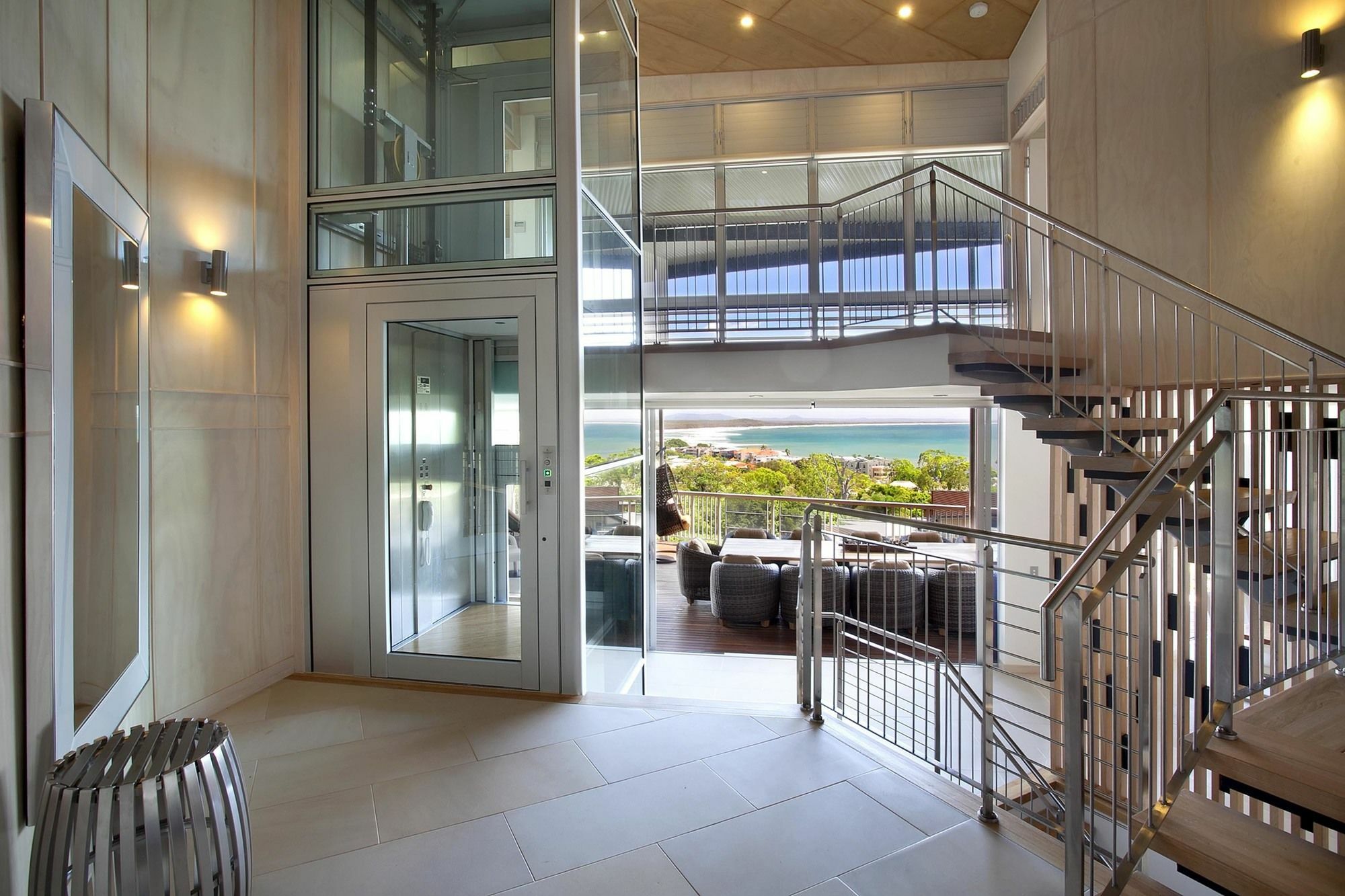 Peppers Noosa Resort And Villas Exterior foto Residential elevator