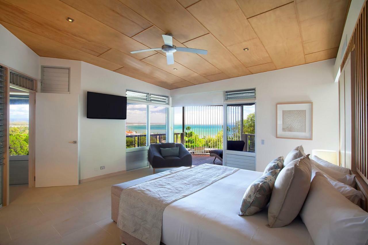 Peppers Noosa Resort And Villas Exterior foto A bedroom at the InterContinental Fiji Resort & Spa